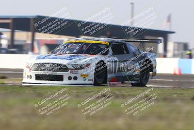 media/Jan-18-2026-CalClub SCCA (Sun) [[8bc6468723]]/Group 5 Race/Turn 1/